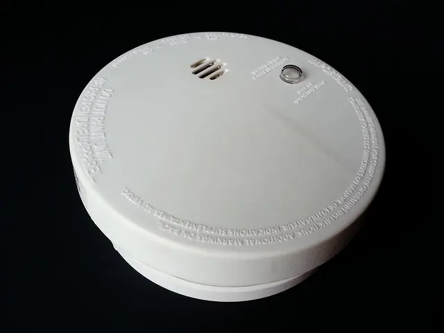 ¿Cómo funciona un sistema de alarma y cuáles son sus beneficios?